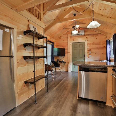 Thomas Cabin Forest Tiny Cabin With Hot Tub Chattanooga Buitenkant foto