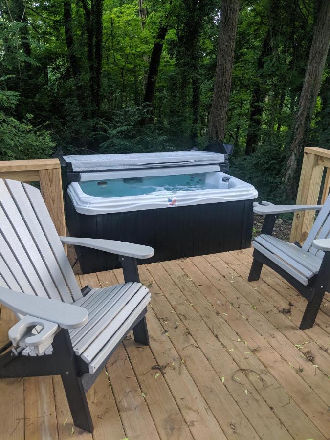 Thomas Cabin Forest Tiny Cabin With Hot Tub Chattanooga Buitenkant foto