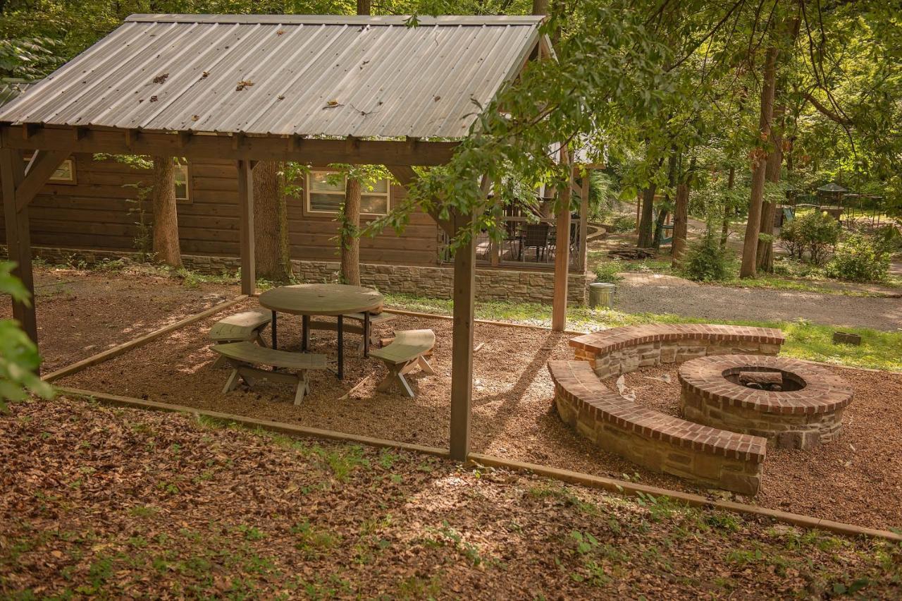 Thomas Cabin Forest Tiny Cabin With Hot Tub Chattanooga Buitenkant foto